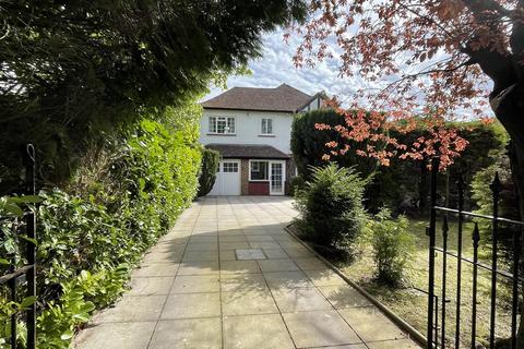undefined, Furze Hill, Kingswood