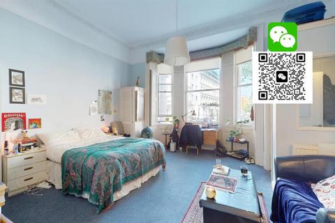 Studio to rent, Trebovir Road, Earls Court SW5