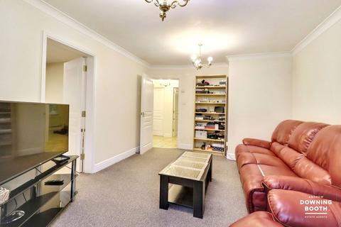 2 bedroom flat for sale, Horsley Road, Sutton Coldfield B74