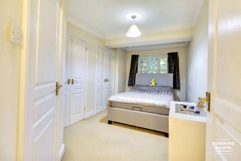 2 bedroom flat for sale, Horsley Road, Sutton Coldfield B74