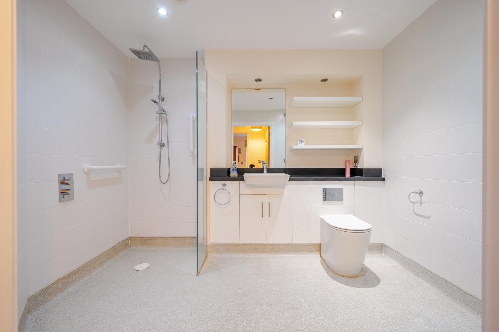 Bathroom/ wet room