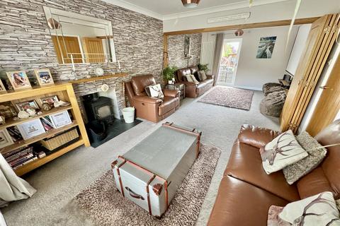 4 bedroom detached house for sale, Barton Road, Silsoe, MK45 4DS