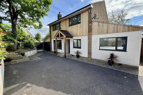 4 bedroom detached house for sale, Barton Road, Silsoe, MK45 4DS