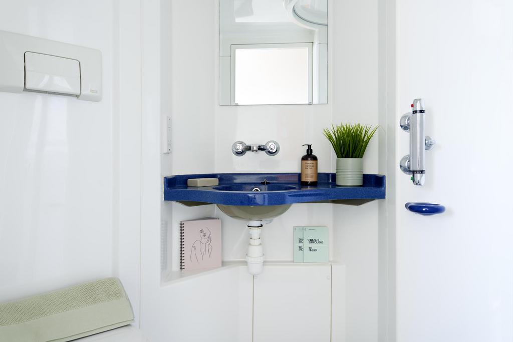 Ensuite