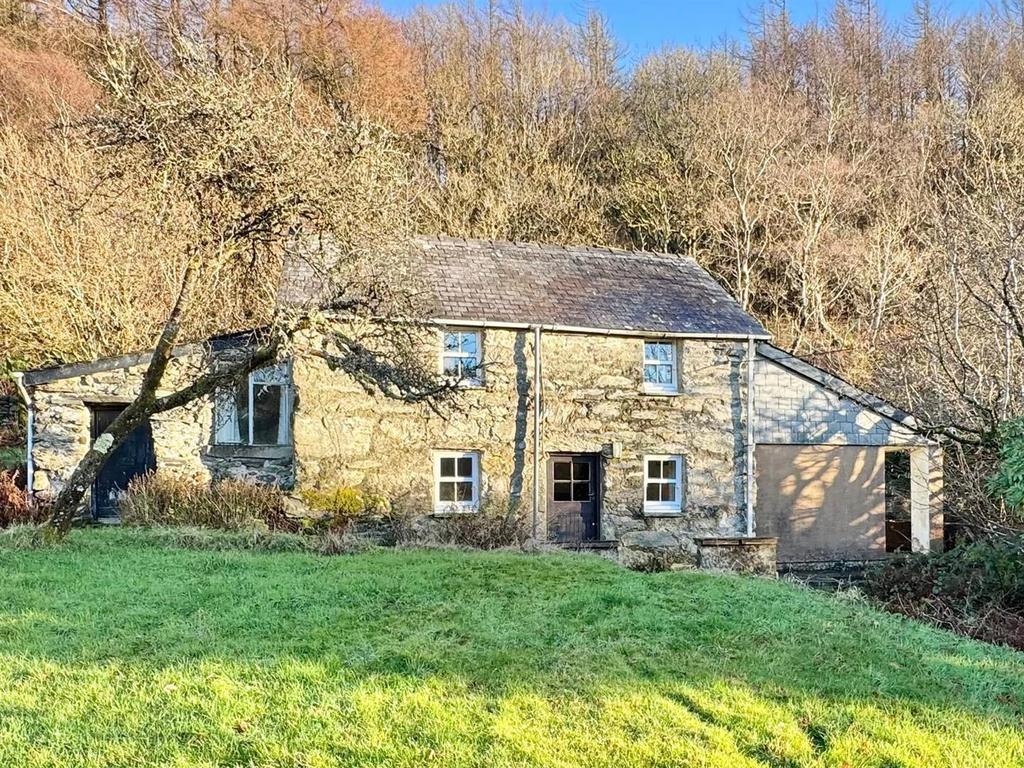 PHOTO-2025-11-25-22-05-53 (5).jpg