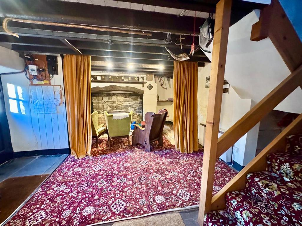 PHOTO-2025-11-25-22-05-53 (8).jpg