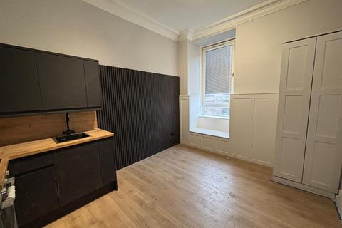 3 bedroom flat to rent, Clutha Street, Glasgow City Centre, Glasgow, G51