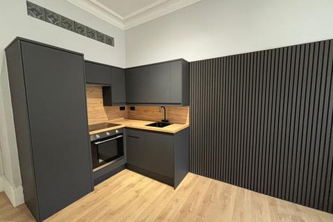 3 bedroom flat to rent, Clutha Street, Glasgow City Centre, Glasgow, G51