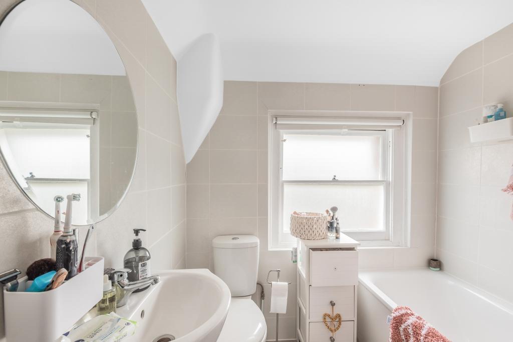 685274 (5)