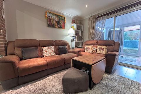 undefined, Redford Avenue, Wallington, SM6