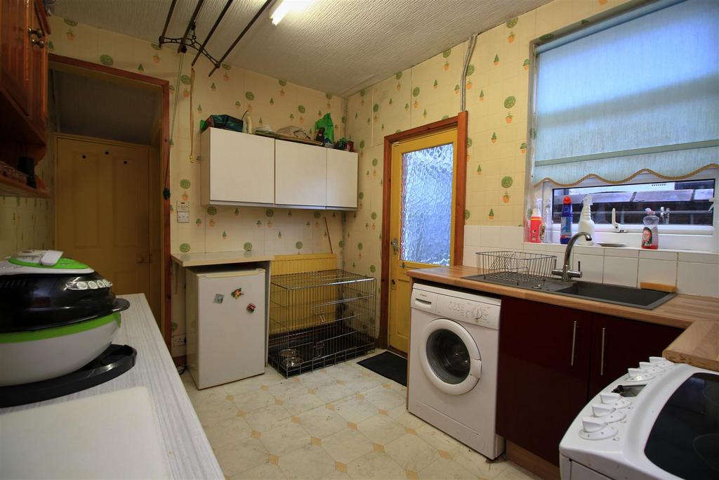 Kitchen..jpg