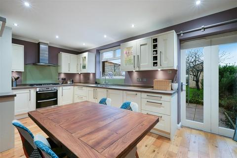 undefined, Wood Street, Redhill RH1