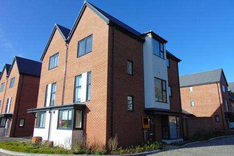 Presentation Way, Berkshire RG30