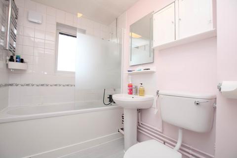 undefined, Courtlands Close, North Watford