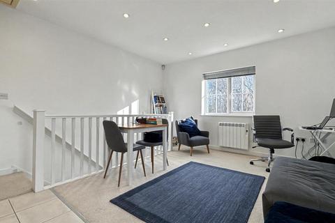 undefined, St. Dominic Close, Farnborough