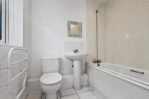 undefined, St. Dominic Close, Farnborough