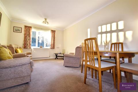 undefined, Shroggs Head Close, Darfield, Barnsley