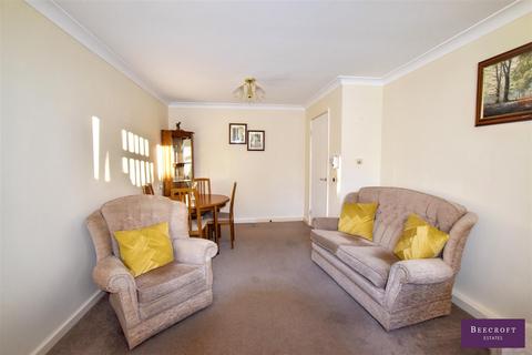 undefined, Shroggs Head Close, Darfield, Barnsley