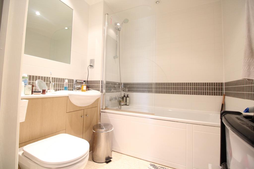 P3400 bath