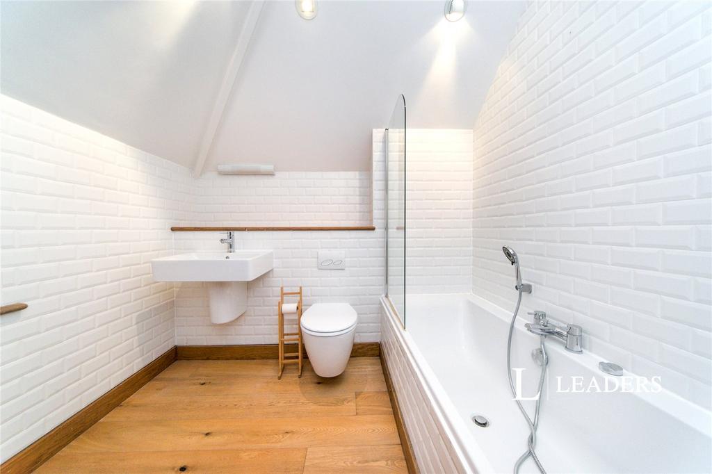Main Bedroon Ensuite