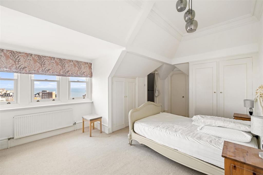 Bedroom.jpg