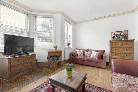 undefined, Birkbeck Mansions, Hornsey N8