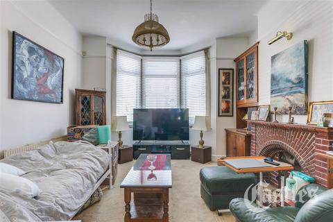 undefined, Livingstone Road, London, N13