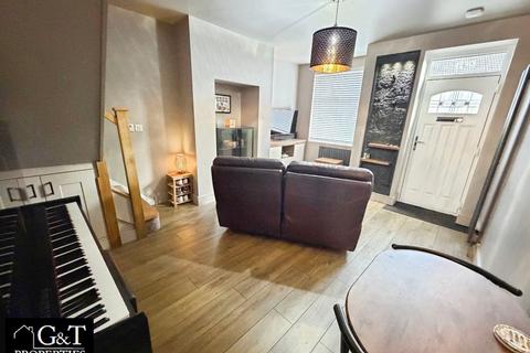 2 bedroom end of terrace house for sale, Gill Street, Dudley