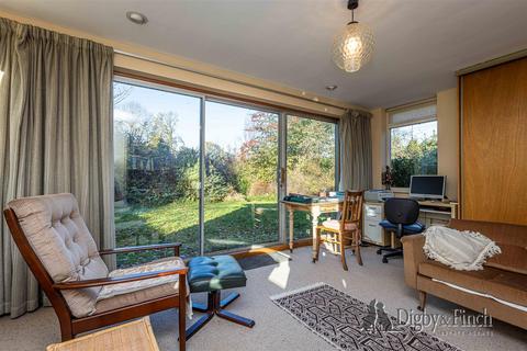 2 bedroom bungalow for sale, Cliff Drive, Radcliffe-On-Trent, Nottingham