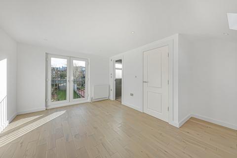 undefined, Halliwick Road, London