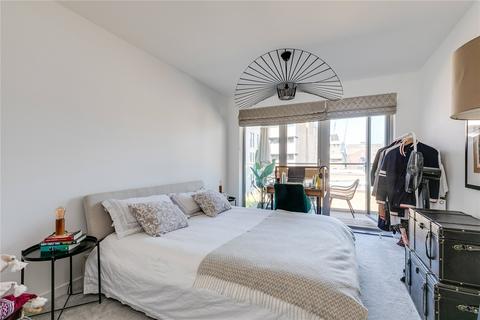 undefined, Constance Court, 10 Chatfield Road, London