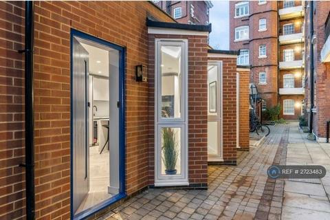 2 bedroom bungalow to rent, Grove End House, London, NW8