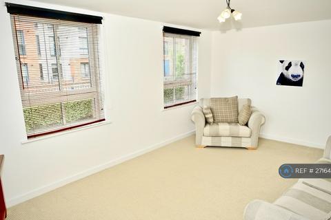 2 bedroom flat to rent, Richmond Park Gardens, Glasgow, G5