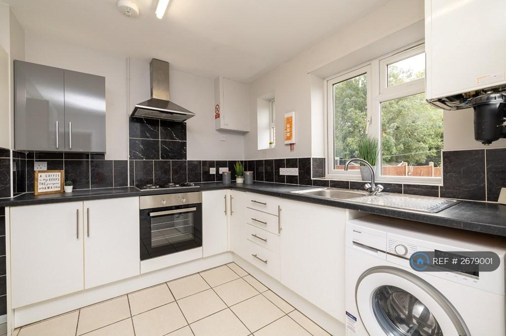 Lots Of Cupboard Space