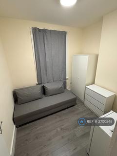 1 bedroom in a house share to rent, Melfort Road, Thornton Heath, CR7