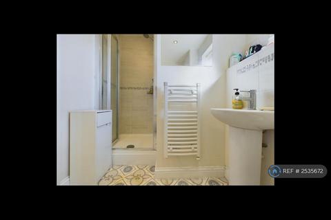 undefined, Quercetum Close, Aylesbury, HP19