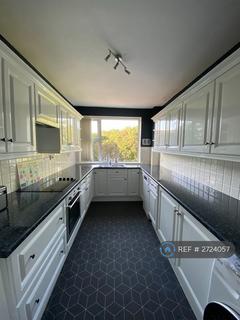 2 bedroom flat to rent, Ashton Court, Poole, BH13