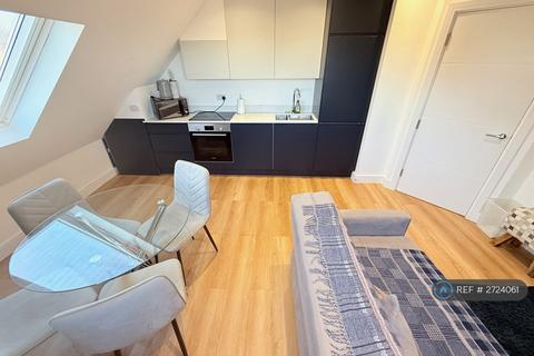2 bedroom flat to rent, Hendon, London, NW4