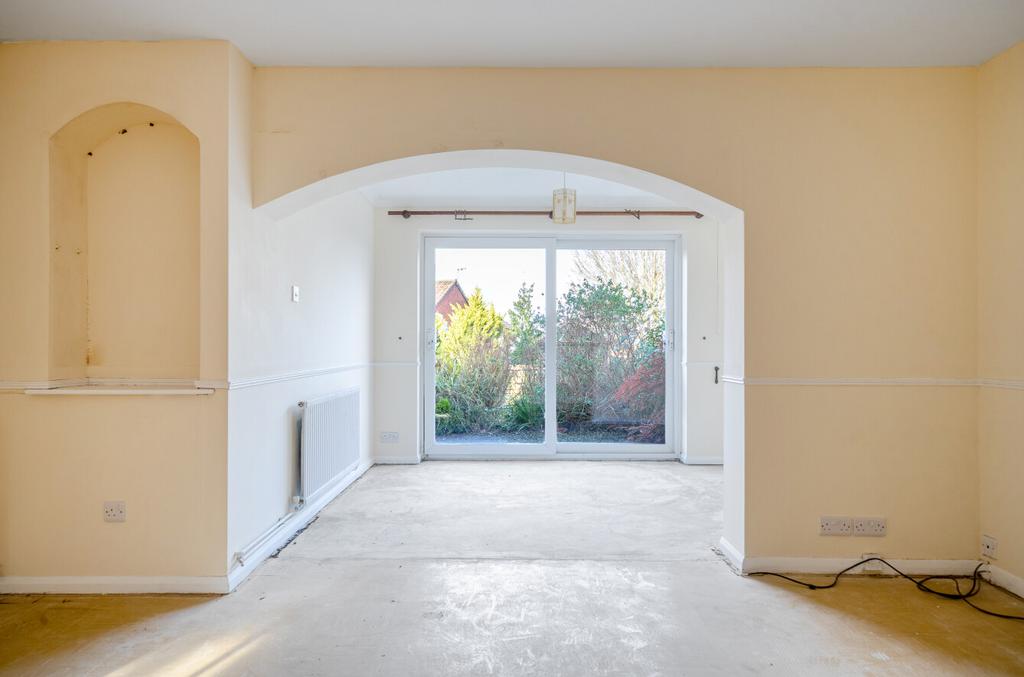 Through to garden room