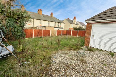 2 bedroom bungalow for sale, 5 Jenard Court, Holywell, Flintshire CH8 7SL