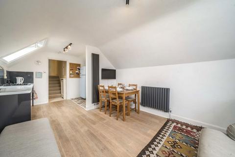 undefined, Beverley Road, London W4