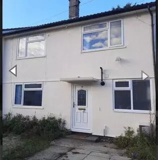 5 bedroom semi-detached house to rent,