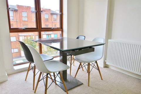 2 bedroom apartment for sale, Commonwealth Drive, Three Bridges, Crawley, West Sussex, RH10