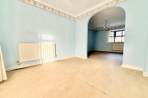 3 bedroom detached house for sale, Llanover Way, Abergavenny NP7