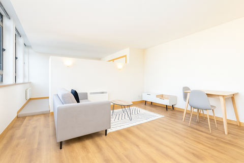 undefined, Plough Road, London SW11