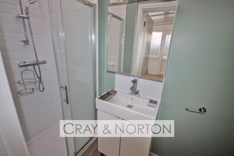 3 bedroom end of terrace house for sale, Sherwood Park Road, Mitcham, CR4