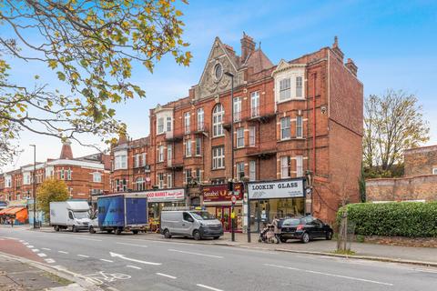 3 bedroom flat to rent, Holmwood Mansions, Uxbridge Road, London, W3