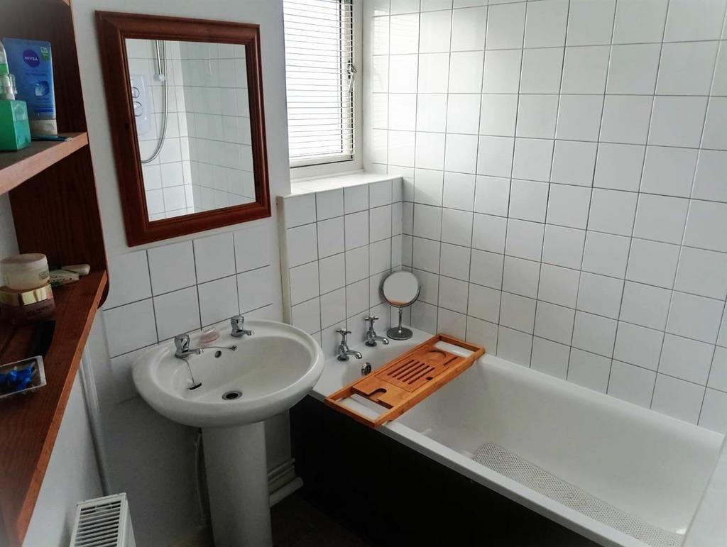 Bathroom.jpeg