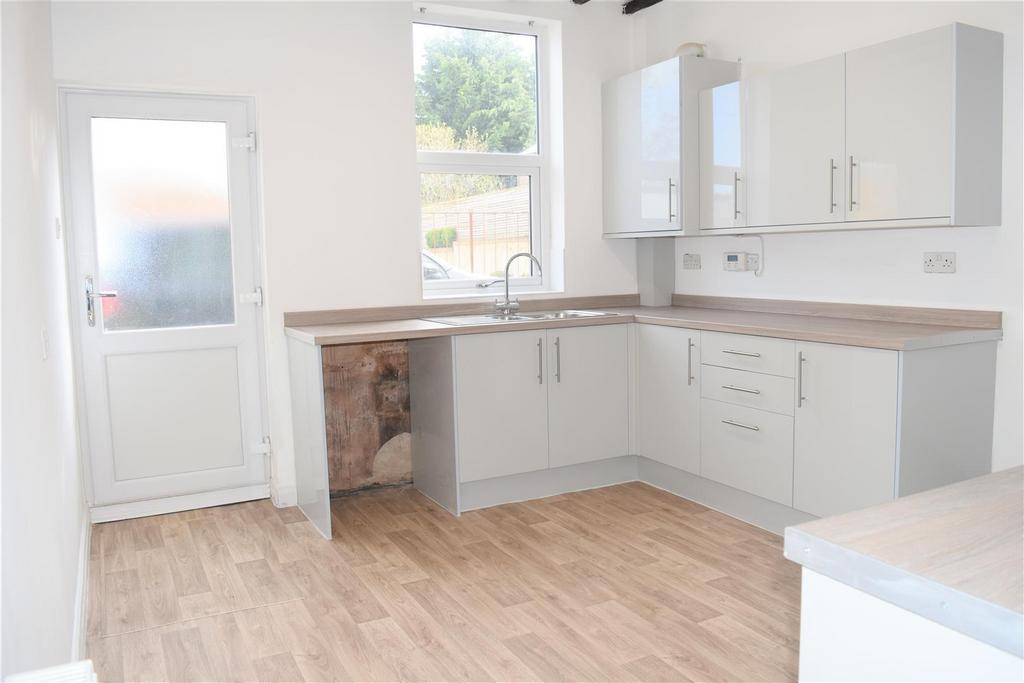 Kitchen dining room