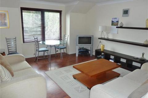 undefined, Oliphant court, Stirling, FK8